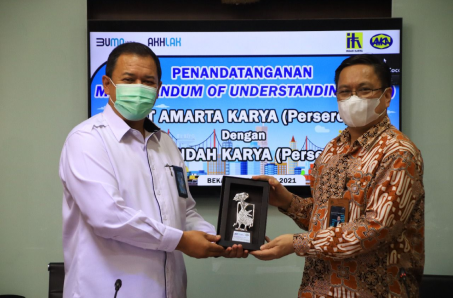 Indah Karya (Persero) dan PT Amarta Karya (Persero) tentang Kerjasama Produk Coco Board berbasis bahan dasar ramah lingkungan.